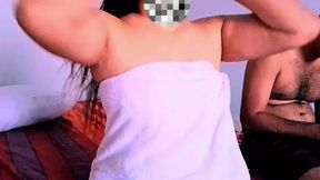 වැඩක් කරමින් හිටි හබියා ඇදලා අරන් ටවල් එක පිටින් කැරි ටික බින්දුවක් බිමට වැටෙන්න නොදි බිවුවා, Asian.