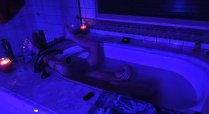 Underwater Orgasms and Long Breath Holds