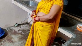 Desi Bhabhi Fuking Neighbour Boy's