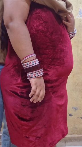 Indian bhabhi ki badi gand mari light Wale ne   Clip 1