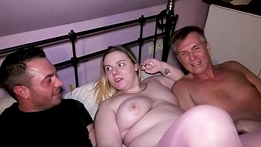 NEUE FREUNDIN ANAL EINGEFICKT - STIEFVATER DARF AUCH MAL RAN