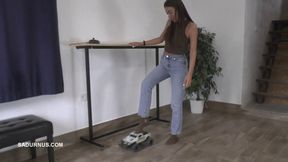 Natasa vs toy car wmv