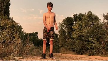 Teenager Jerking off his 9 inches / Huge Veiny Cock / Hot