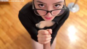 The library girl flor with me and give me the best blowjob ever