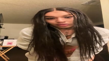 Teen: Her Google drive folder, 1220 videos =  https://rentry.co/zf2sghns