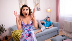 ”Submissive Wife Takes Charge: Marina Dominates Lazy BF Pavlos in Explicit Encounter!”