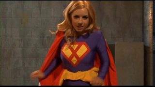 Lexi Belle Cosplay als Supergirl POV gefickt