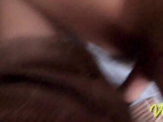 Lalin gal with constricted cunt - has a nice-looking natural body