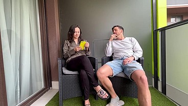 Stepbrother deceive stepsister and fucked her mouth for free