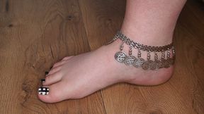 #2 Worship BBW feet - Loser training