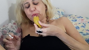 Brincando com a banana