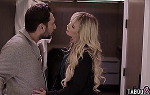 MILF real estate agent Lilly Bell makes husband cheat on his latina wife