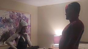 Real couple plays out sexy Spiderman & Gwen Stacy parody