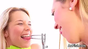 Sexy Lesbo Lookers Are Fisting Spread Pussies And Butth