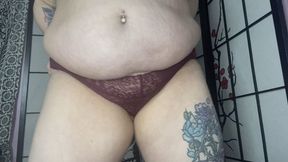 Fat BBW jiggles all of her sexy fat