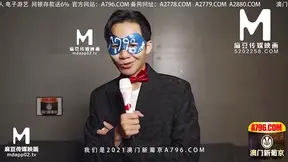 Asian Chippie Stuns Scene With Sultry Blowjob and Leg-Spreading Orgasm Fest