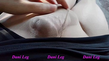 Dani_Leg in Tan Pantyhose and sexy Heels with a huge fountain cum