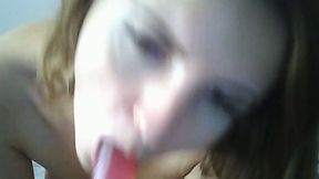 Fit Babe Uses Dildo and Pleases Herself