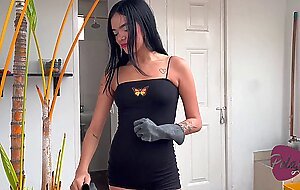 The maid is caught masturbating with the mop in public by the neighbors, she wants to fuck everyone