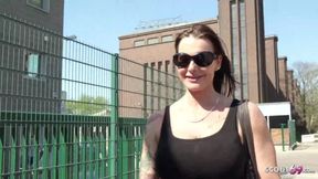 Mature Woman Seduces for Anal at Street Casting in Berlin for Cash