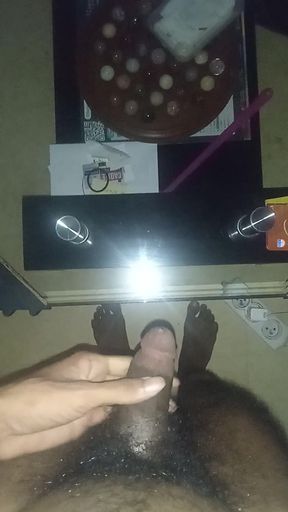 Jim explodes a big load on a table