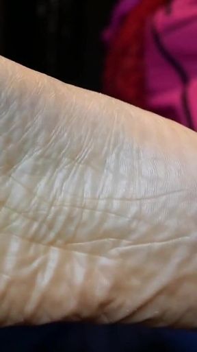 I Drain Your Wallet Showing My Wrinkled Feet Soles