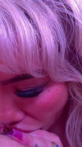 Luna's Sloppy Balloon Blowjob 4K