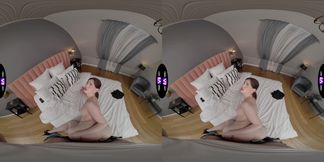 Cumload as a bonus for Hot Pearl - TmwVRnet
