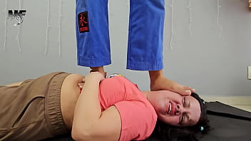 Walking on the Dwarf&#039_s Head