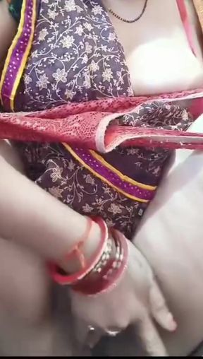 Hot Indian Lady Fucking in Doggy