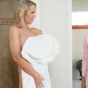 Dee Williams Kayleigh Coxx - Meet My Folks Part 2