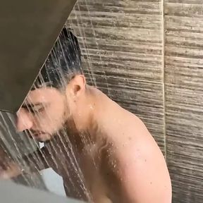 Str8, Big-cock, Hunk Comes Over for a Shower and a Well Deserved Blowjob