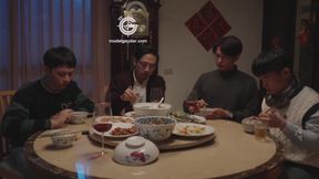 Gd-005 Waking up and Having Sex with the Friends  Lustful Spring on the First Day of the Lunar New Year