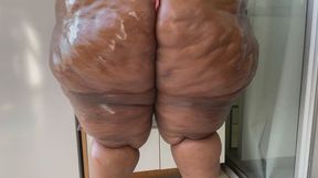 Watching Her Fat Oiled Ass In The Kitchen