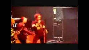 frerard kisses