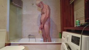 Pee in bathtub and glass