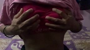 Deshi Girl Hot Video,  deshi  girl ki pahali bar nangi hoti huwe. Kam umer me boobs kitne badhe he, , hindi girl sex vide
