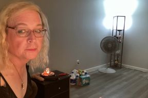 Trans MILF dancing for her webcam. She is having fun and doesn't give a fuck if she can dance or not LOL