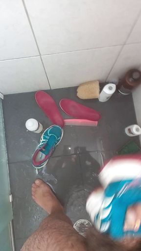 Sneakers Fuck Asics in Bathroom