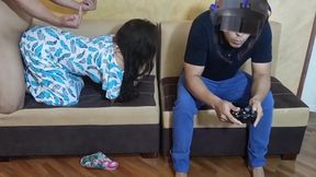 Amateur MILF and Teen Share Anal Blowjob Threesome