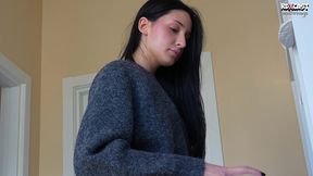 backstage! eva tender really squirts in a hard double penetration on the set of a porn movie for the channel  cool! new family!