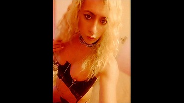 Your cum slut is waiting for your naughty game.