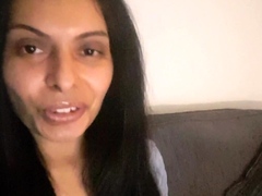 Brunette Solo Webcam Masturbation