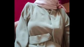 Saudari tiri hijab di entot saat hari raya lebaran