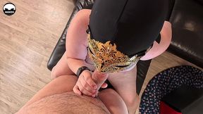 paloma120 (part 1) — sa toute 1ere video ! blonde pulpeuse en cuir & chaines [7 cameras 4k pov]