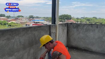 Linda Clauss' Sizzling Affair with a Hung Construction Worker