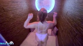 Risky Deepthroat in Spa Room