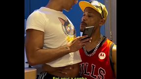 vizinho XXL 26cm comendo vizinha gostosa e afeminada