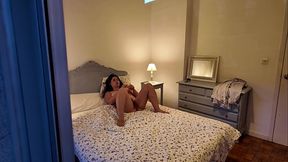 My StepMom didn'_t close the Door... her pussy is so hairy!!!