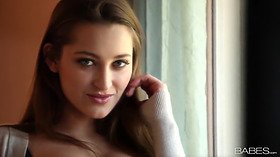 NUBILE BABE - Dani Daniels